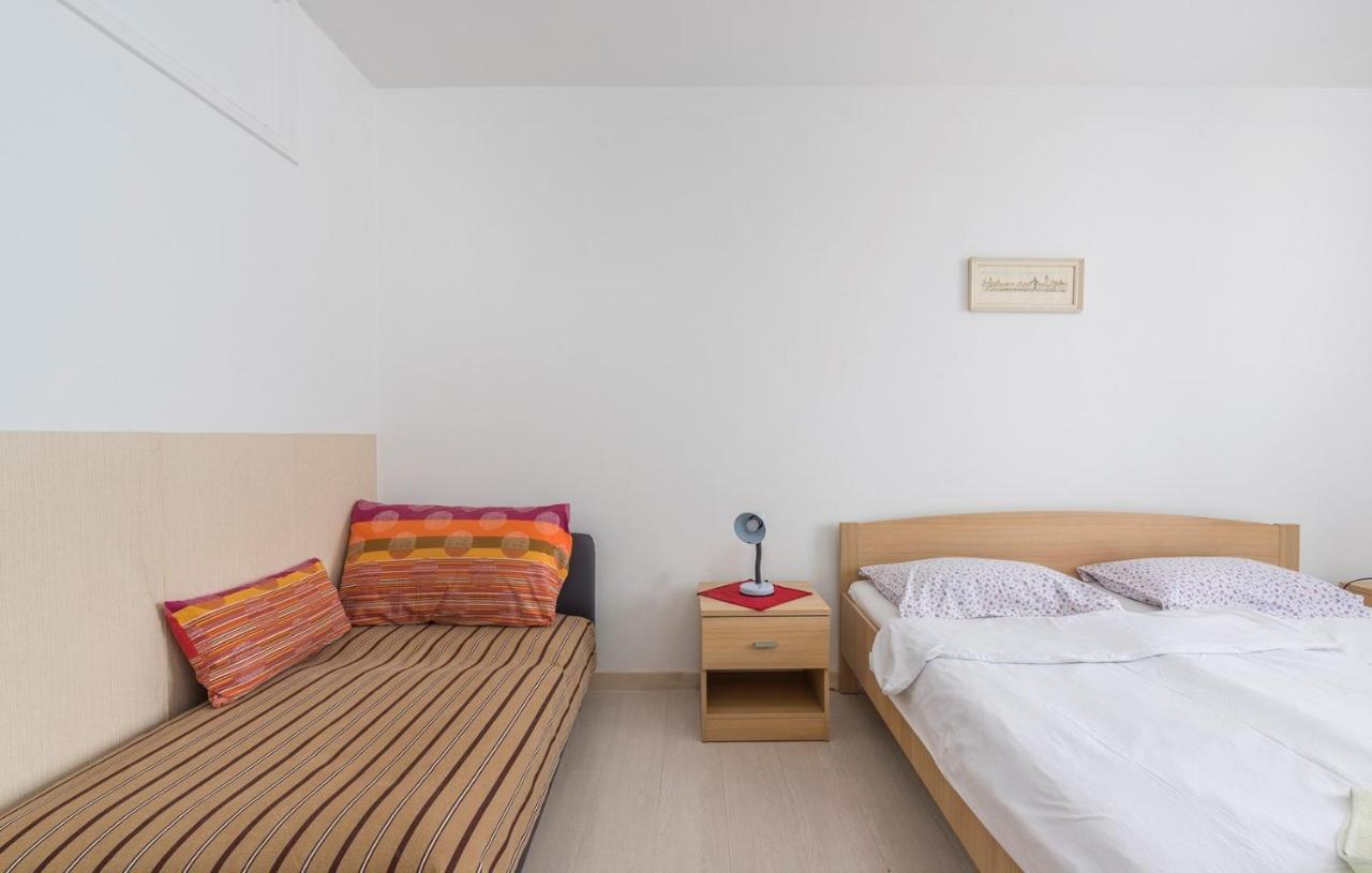 Peskera Apartments Tomicic โปเรช ภายนอก รูปภาพ